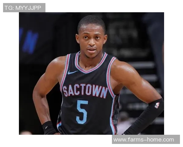 德阿隆福克斯：从新星崛起到NBA全明星的华丽转身